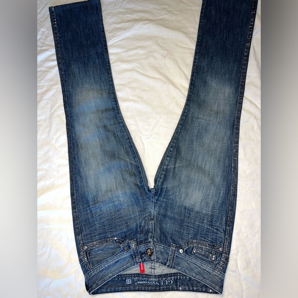 7 Jeans, for $150, blue and black, brands: Guess and bebe, size 27, straight cut - Picture 6 of 15